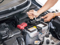 6 دلیل که باتری خودرو مدام شارژ خالی می کند