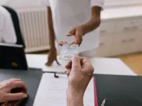 افراد بدون شناسنامه برای گرفتن شناسنامه چه مراحلی را باید طی کنند ؟