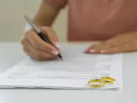 در صورت گم شدن سند طلاق چکار کنیم ؟ آیا المثنی دارد ؟