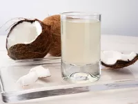 آب نارگیل را از چند ماهگی می توان به نوزاد داد ؟