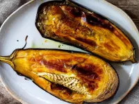 12 روش برای سرخ کردن بادمجان بدون روغن