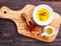 فواید شگفت انگیز روغن زعفران برای سلامتی بدن چیست؟