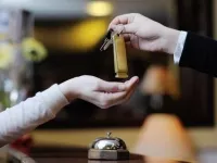 چرا قبل از مسافرت باید از رزرو هتل خود مطمئن شویم؟