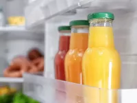 عمر آب پرتقال در یخچال چقدر است؟ روش صحیح نگهداری