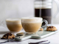 طرز تهیه شیر عسل نسکافه یک نوشیدنی عالی برای مقابله با آلودگی هوا