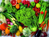 برای مقابله با کرونا چه میوه ها و سبزیجاتی بخوریم ؟
