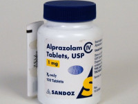 موارد مصرف قرص آلپرازولام و عوارض جانبی این دارو