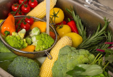 ترفندهایی برای جلوگیری از کپک زدن صیفی‌جات و سبزیجات