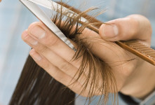 آیا بهتر است موهایتان را خشک کوتاه کنید یا خیس؟