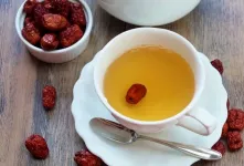 خواص بی نظیر دمنوش آویشن و عناب در زمستان