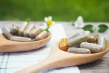 مکمل گیاهی چیست و مصرف آن برای چه کسانی توصیه می شود ؟
