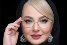 بازیگر معروف سینما و تلویزیون در آستانه ۶۰ سالگی / کنار همسر آمریکایی و کم سن و سالش !!