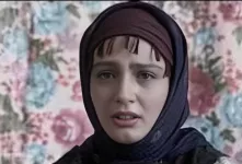 خانم کوچیک ”پس از باران ” کنار پدر و مادر سن و سال دار و شمالی اش !!
