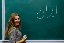 کنایه ی سوتلانا بازیگر اوکراینی تلویزیون به ایرانی ها