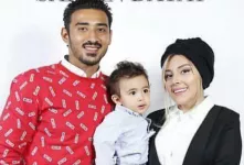 همسر رضا قوچان نژاد در هلند ویفر موزی خرید و خاطره بازی کرد!
