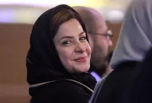 سیما تیرانداز در مهمونی ها این مدلی تیپ میزنه!