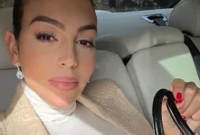 سلفی جدید جورجینا رودریگز با خواهرش ایوانا!
