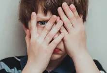 چگونه متوجه شویم فرزندمان استرس دارد؟