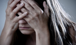 مضرات خودارضایی از نظر علمی و اثرات آن بر جسم و روان