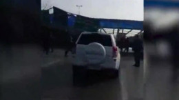 سقوط یک پل عابر پیاده در مشهد