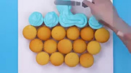 ویدیو طرز تهیه کاپ کیک رنگی برای مهمانی ها