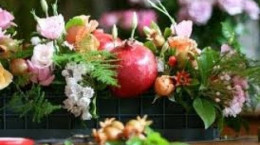 آموزش گل آرایی و میوه آرایی برای میز شب یلدا