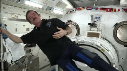 ویدیو جذاب از خوابیدن فضانوردان در فضا
