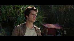 فیلم پسا آخرالزمانی Love and Monsters 2020 زیر نویس فارسی