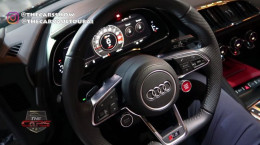 بررسی مشخصات فنی و آپشن ها و امکانات آئودی Audi R۸ V۱۰  (ار هشت)