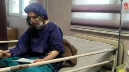 ویدیو دیکته گفتن خانم معلم روی تخت بیمارستان