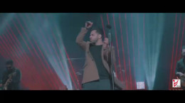 موزیک ویدیو جدید رضا بهرام به نام شبهای بعد از تو (اجرای زنده)