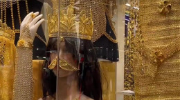 ویدیوی از فروش طلا های بسیار سنگین در دبی