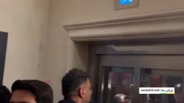 وقتی رونالدو به زورد سوار آسانسور هتل می شود
