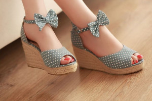 جدیدترین مدل صندل های شیک زنانه و دخترانه 2