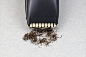 آیا اصلاح موهای زائد ناحیه اندام تناسلی کار درستی است یا خیر؟
