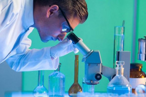 علت بالا و پایین بودن fecal fat در آزمایش مدفوع