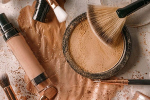 معرفی کرم پودر ضد چروک سینره در 5 رنگ متنوع