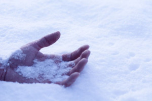 ۱۲ روش خانگی برای درمان یخ زدگی تمام نقاط بدن