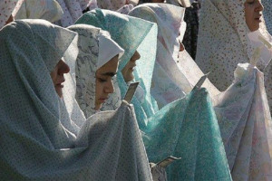 شرایط لباس و مکان نمازگزار کدام است؟
