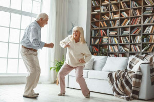 درمان آلزایمر : تاثیر باور نکردنی رقص در بهبود آلزایمر