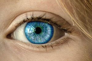 ۲۰ روش حفظ سلامتی و بهبود بینایی