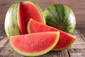 مقدار کالری هندوانه و تخمه هندوانه رژیم لاغری با هندوانه