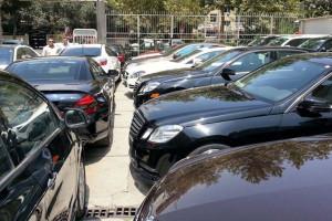 کاهش ملیاردی قیمت خودرو های خارجی در بازار