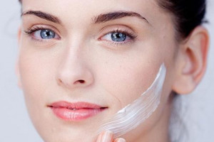 چگونه از پوست چرب مراقبت کنیم ؟