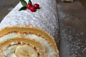 طرز تهیه کیک رولتی کدو حلوایی مجلسی ویژه پاییز
