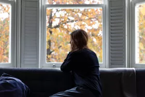 گلچین بهترین اشعار و دو بیتی درباره سکوت