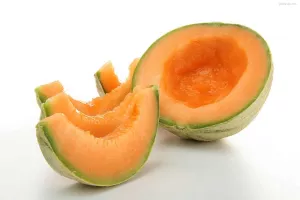 ماسک جادویی طالبی برای زیبایی سریع پوست