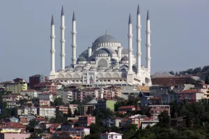 آشنایی با مسجد چاملیجا ؛ بزرگترین مسجد ترکیه