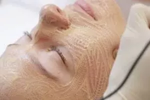 بی بی گلو (BB Glow) کرم پودر دائم چیست و چگونه انجام می شود؟