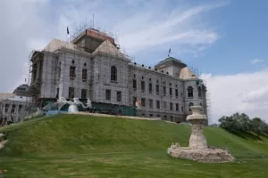قصر دارالامان بنای تاریخی افغانستان ، قبل و بعد از بازسازی !